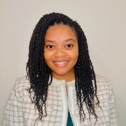 ZaTayvia Hayes headshot